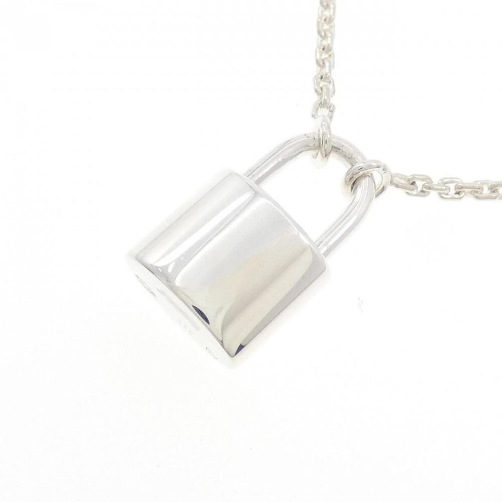 LOUIS VUITTON Silver Lockit Necklace - Picture 4 of 6